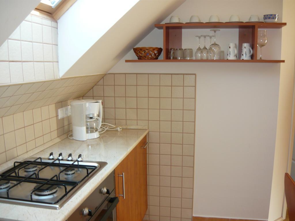 AlsópáhokKaman Vendeghazアパートメント 部屋 写真